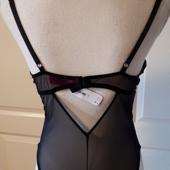 Lace bodysuit - Picture 3 of 4